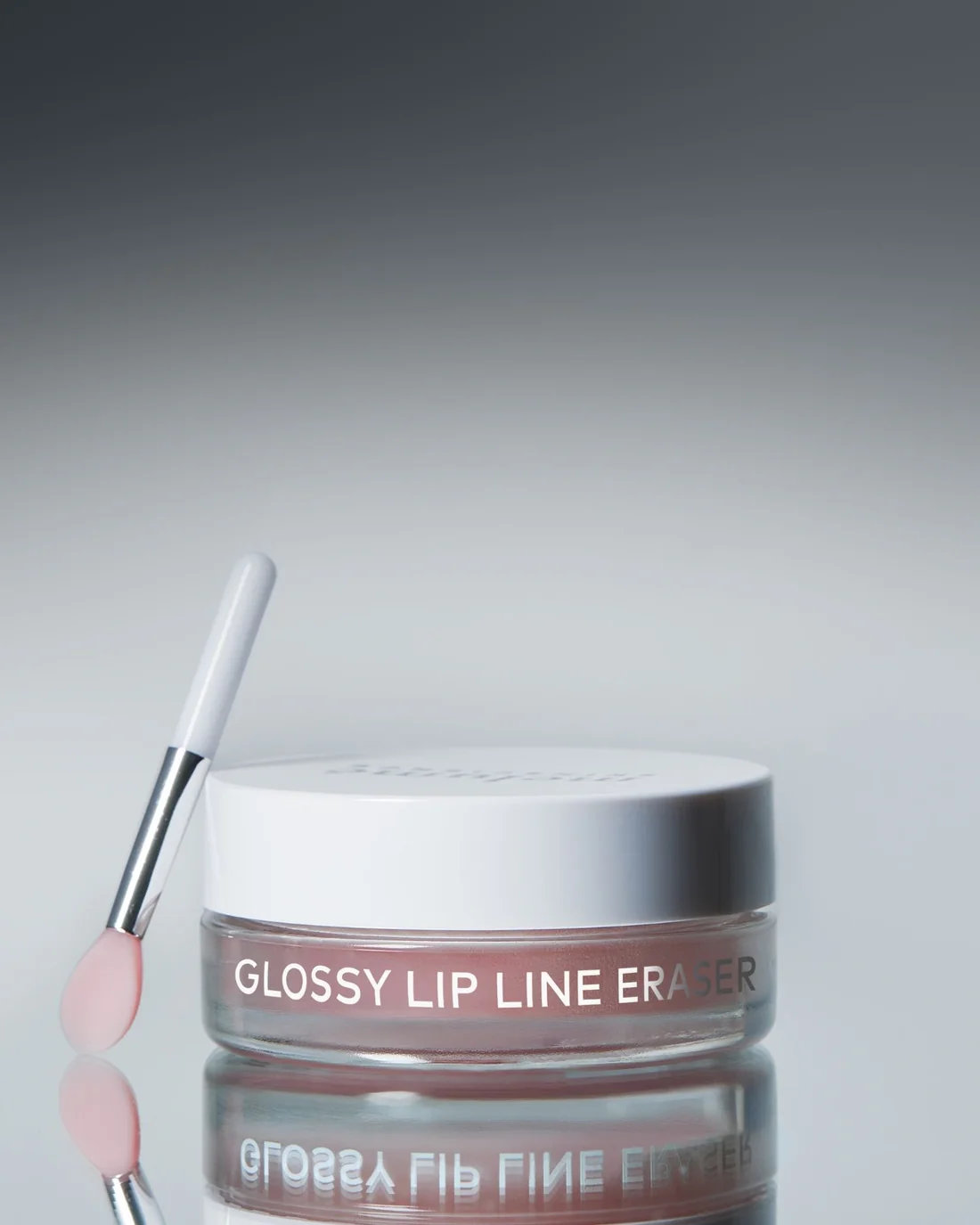 Glossy Lip Line Eraser Maxi-Lip Filler Balm Glossy Lip Line Eraser Maxi-Lip Filler Balm